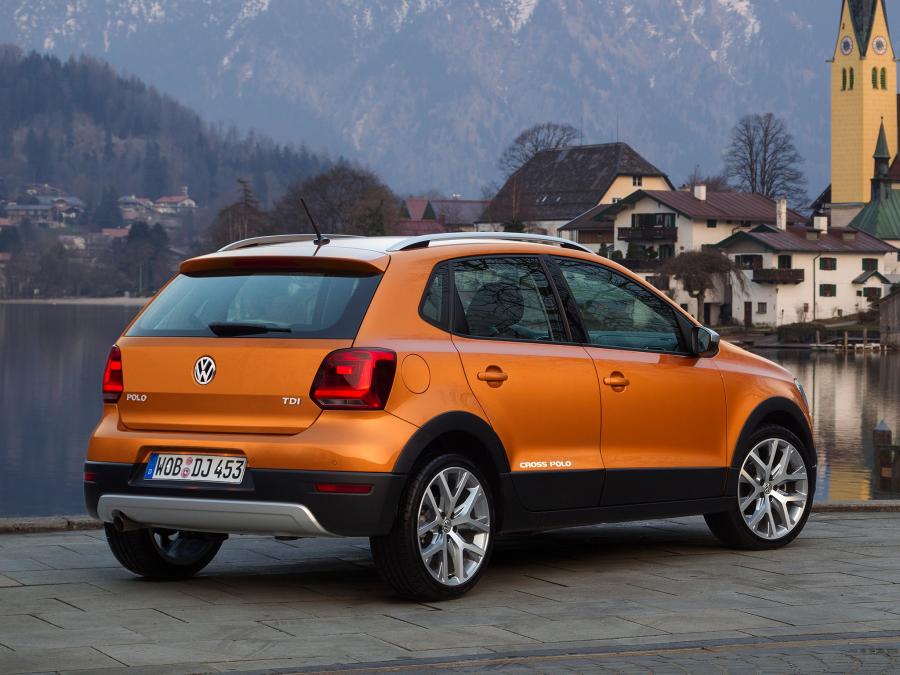  Volkswagen CrossPolo 2014 года  (фото 10 из 18)